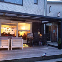 Veranda met sliding doors op Hout terras Purmerend