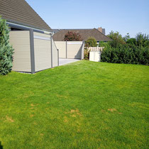 Aussenanlage Pflasterbau Rollrasen Beetgestaltung etc. Bauvorhaben Privat Garten in Mooreege