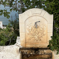 Brunnen