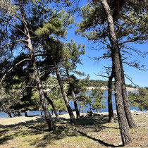 Am Halaras-Stausee
