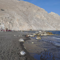 Am schwarzen Strand