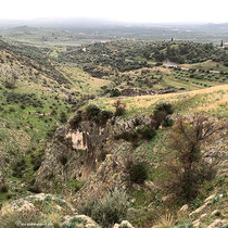 Blick zum Schatzhaus des Atreus