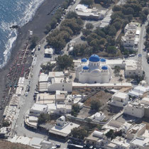 ... mit der Hauptkirche Timios Stavros