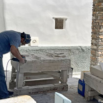 Michalis bei der Arbeit
