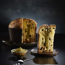 Panettone with Salted Pistachios cream & chocolate drops (1kg)