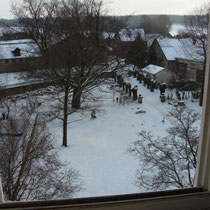 Ausblick aus einem der Dachfenster zur Winterzeit