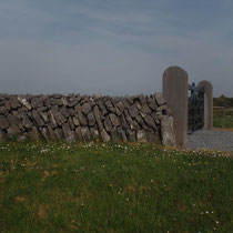 Dolmen de Poulnabrone: entrée du site.