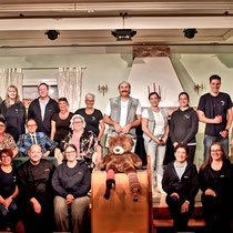 Theatertage 2026 - Zwei sehr talentiere Ladys - Gruppenbild