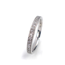 Wunderschöner Memoire-Ring in Weißgold mit Millegriffes-Ornament