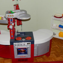 Kinderküche im Spielzimmer 2