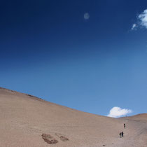 Lingshi Laya Trekking