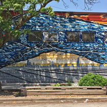 Detail of Duarte studio, Gulliver in barbed wire
