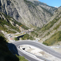 hinauf zum Gotthardpass