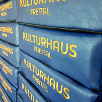 Sitzerhöhungen für das Gewerbe, Kulturhaus Freital