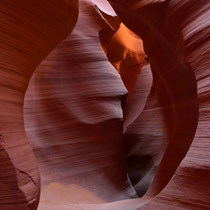 Lower Antelope Canyon [PAGE/Arizona/USA]