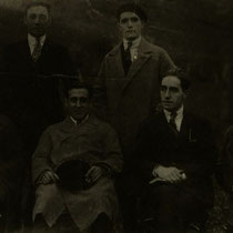 Junta Directiva del Llodio Club. Arriba: José María Urquijo y Balbino Molinuevo. Abajo: Santos Urquijo, Víctor Acha, Daniel Molinuevo y Rogelio Tipular.