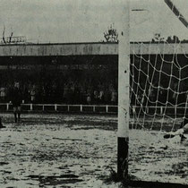 Imagen del encuentro entre el Villosa-Lugo, disputado en Altzarrate el 5 de marzo de 1972 y que terminó con victoria local por 3-0.