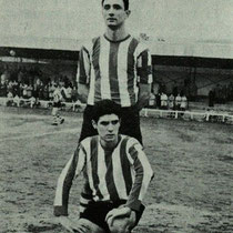 José Ramón Elorriaga y José Ignacio Izarra, jugadores surgidos de la cantera del Villosa e internacionales sub 23 con España en un partido contra Inglaterra en 1968.