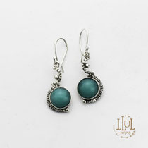 Aretes hechos a mano en plata 950 y amazonita.