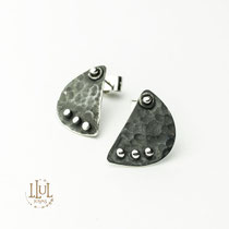 Aretes hechos a mano en plata 950.