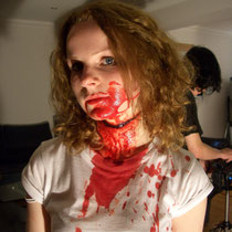 Slit throat