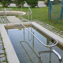 Kneippanlage in 83707 Bad Wiessee - Wassertretbecken - Breitenbachdamm (Hinter dem Badepark)