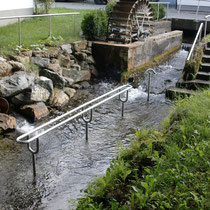 Kneippanlage in 86875 Waal, nähe Rathaus, im Fluss, Marktplatz (Ostallgäu)