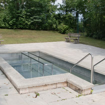 Wassertretbecken in 83075 Bad Feilnbach nähe Freibad