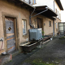 Der ehemalige Güterschuppen vor der Renovierung
