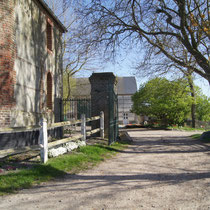 l'entrée de la propriété Ferme Relais de la Baie de Somme gîtes de groupe baie de somme