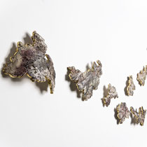 Céramique, feuille de cuivre, enfumage, 35x120 cm, 2014