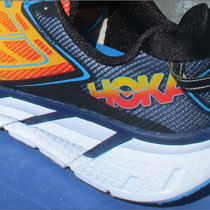 HOKA ONE ONE-Modell 'Clifton 3' im Test.