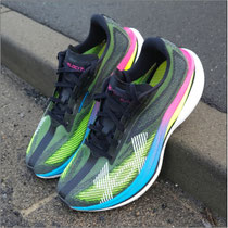 Der 'Velociti Elite 3' von Under Armour im Test...