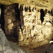 Cangoo Caves
