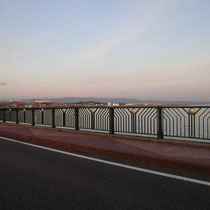 長崎空港への橋と大村湾