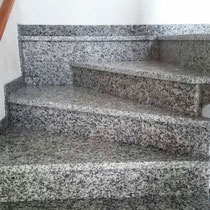 Serizzo Granit Treppe