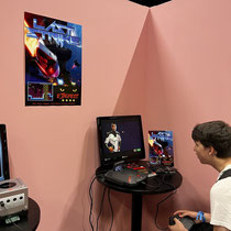 Das Bild zu Männerquatsch Podcast Folge 199 zeigt das Homebrew Spiel Last Strike von Reboot auf der Gamescom 2023.