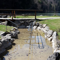 Wassertreten in 87629 Alatsee im Faulenbach Tal -nähe Füssen (Ostallgäu) 