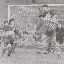 Derby Salleko-Laudiotarrak, jugado en el campo de Okondo el 12 de febrero de 1995. Ganaron los rojiblancos 1-2 gracias a los goles de Igor Núñez y Gordon.