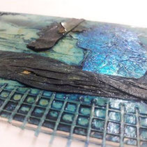 Eingefärbte Druckplatte im "Collagraphie-Workshop" in der Craftschöpferey Ganderkesee.