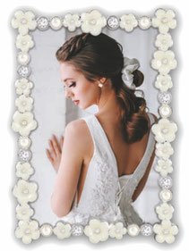 cadre encadrement photographies romantique strass brillant nacré fleurs blumen photo portrait mariage annoversaire communion rose fleurs blanche chic luxe retro moderne tendance idee cadeau noel paque fete des meres saint valentin ancien vintage charme