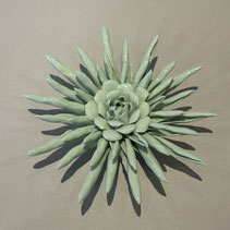 fleur murale 3D decoration lys bloom blanche idee cadeau idee decoration ceramique porcelaine en relief noel anniversaire femme homme salon parfum petals tendance moderne design contemporain 