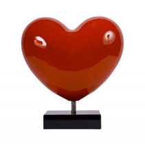 statue love coeur amour ecriture rouge decoration design tendance moderne design intemporel contemporain classique idee cadeau amoureux noel saint valentin anniversaire mariage couple homme femme chic luxe promo soldes art artiste