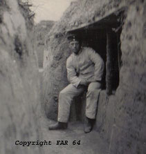Soldat im Schützengraben