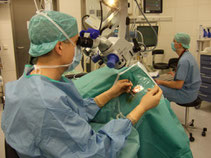 Werner bei der Arbeit in der Augenklinik Ludwigshafen