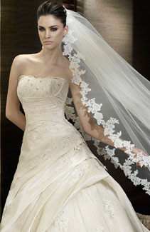 Pronovias 2015 - Brautkleid
