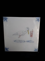 Carreau Oiseau coloré 19  fond bleuté Dimensions 13cm×13cm Faience de Delft