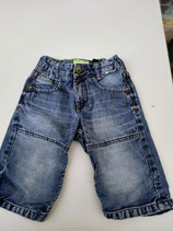 Kurze Jeanshose Gr. 122 (43)