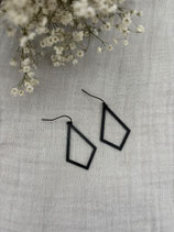 Black single rhombus