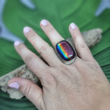 Bague ovale verre dichroïque arc en ciel